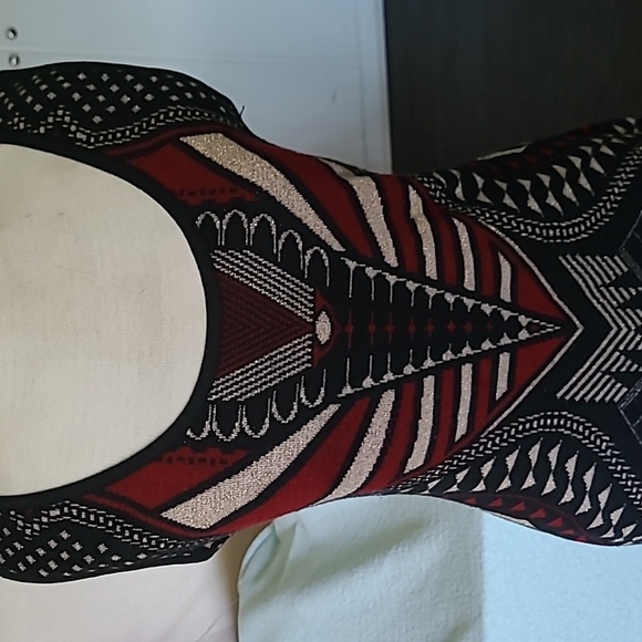 Windsor dress/ size L / colors,black red and gold - Picture 4 of 7